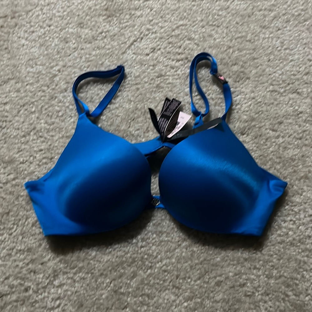 NWT 34A beautiful blue Victoria Secret Push Up Bra